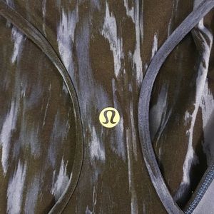 Lululemon tank